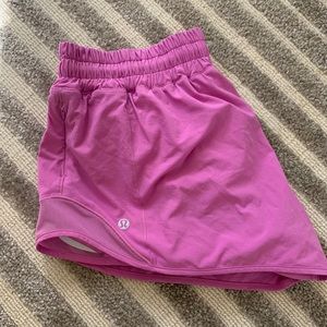 LuluLemon hotty hot short II